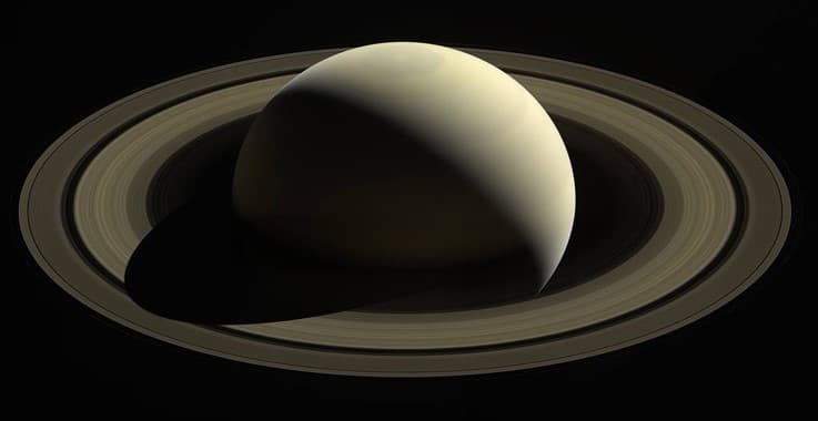 Tarixga ketgan Cassini zondi tasvirga olgan eng yaxshi suratlar