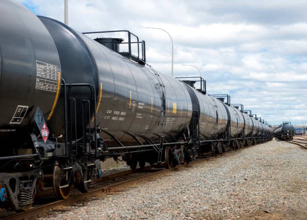 Uzbekistan’s oil and petroleum product imports rise 6% to $1.56 billion