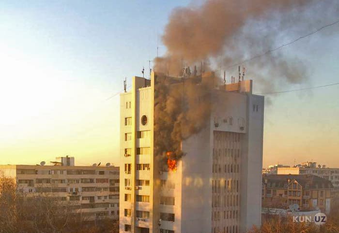Toshkent shahridagi biznes markazida yana yong‘in ro‘y berdi (Video)