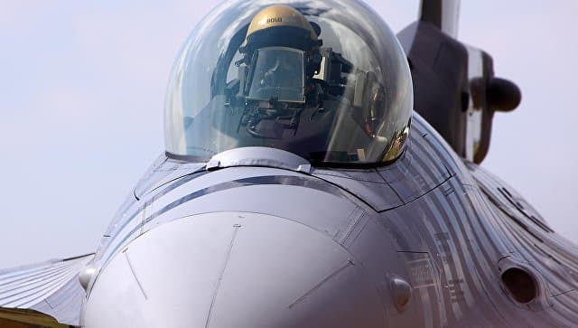 AQSh Turkiyaga F-16 samolyoti uchuvchilari instruktorlarini yuborishdan bosh tortdi