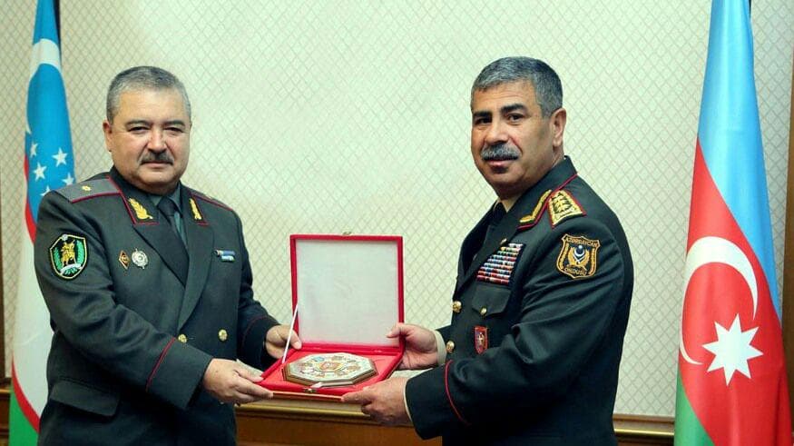 Abdusalom Azizov Ozarboyjon mudofaa vaziri bilan muzokara o‘tkazdi