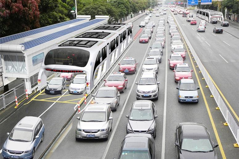 Xitoyda yengil avtomobillar ustidan o‘ta oladigan avtobus kontsepti namoyish etildi