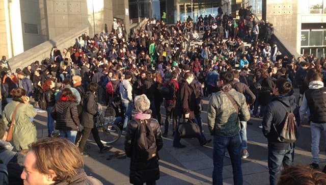 Parij markazida norozilik namoyishlari bo‘lib o‘tmoqda