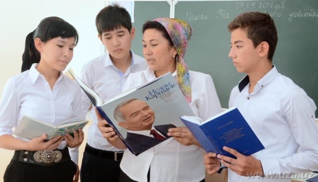 Shavkat Mirziyoyev o‘qituvchi va murabbiylarga bayram tabrigi yo‘lladi