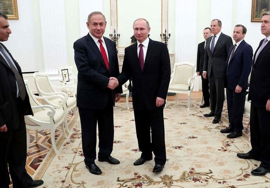 Putin Isroil bosh vaziriga 500 yillik kitob sovg‘a qildi 