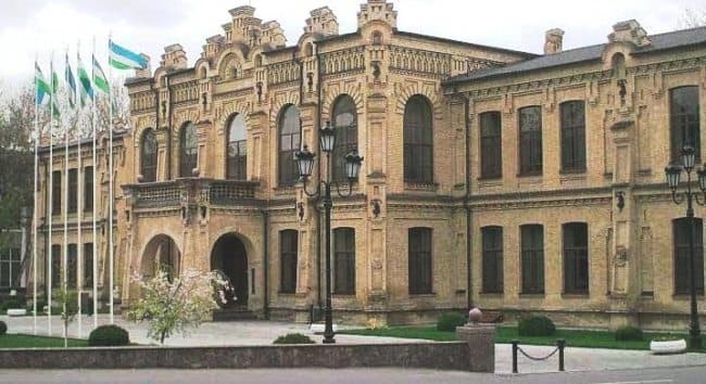 Ташқи савдо вазирлиги биноси Маданият вазирлигига берилади