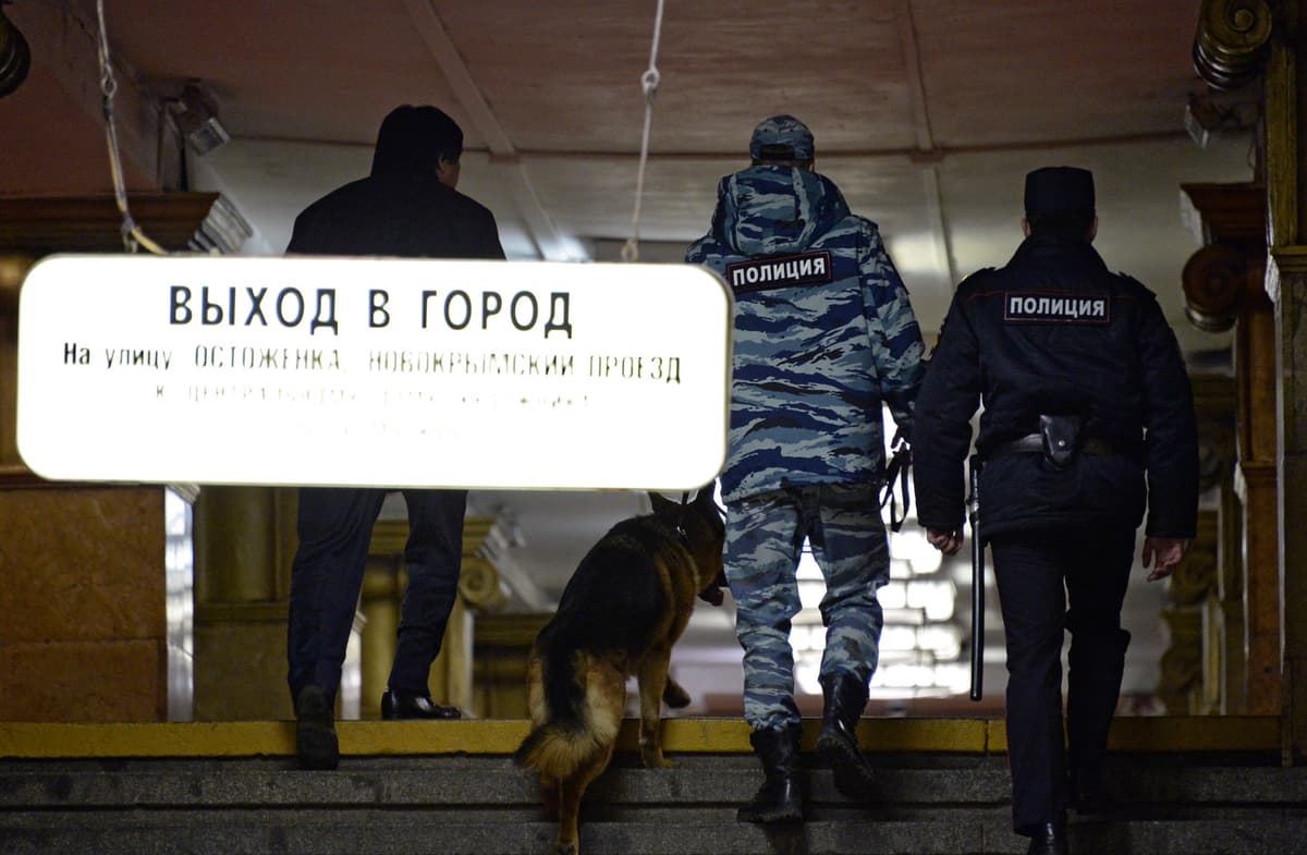 Moskva metrosida qo‘llarida portlovchi modda izlari bo‘lgan shaxslar ushlandi