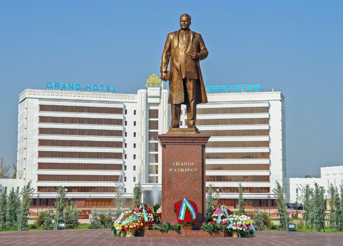 Shavkat Mirziyoyev Sharof Rashidov yubileyiga bag‘ishlangan tadbirlarda ishtirok etdi