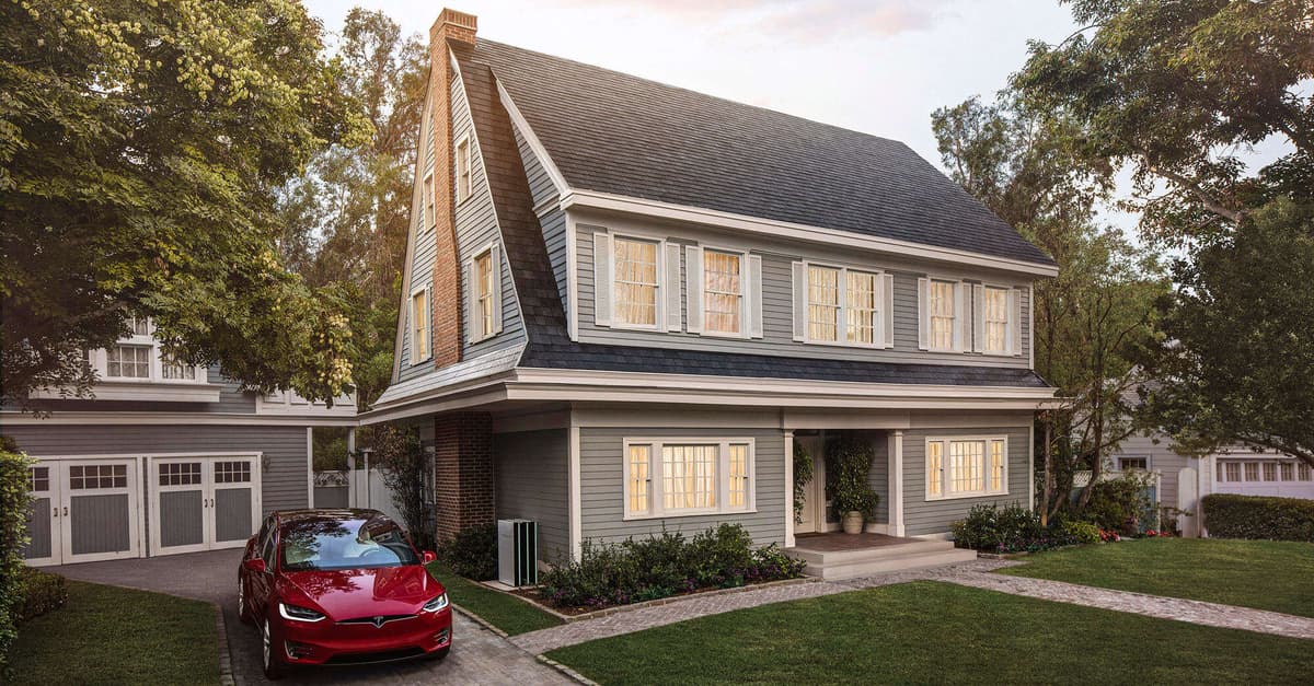 Tesla «quyosh panelli tomlar»ga buyurtma qabul qila boshladi