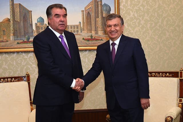 Tojikiston rahbari Shavkat Mirziyoyevni g‘alaba bilan tabrikladi