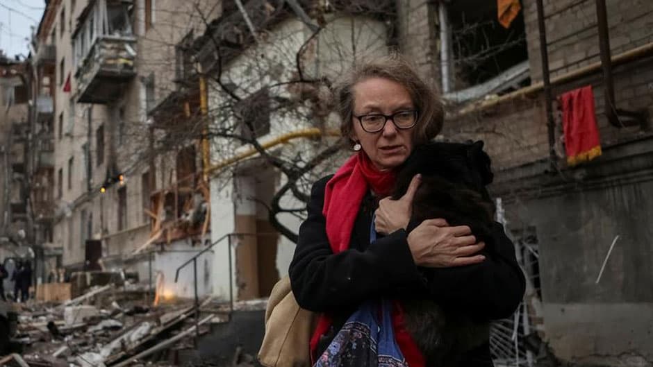 Rossiyaning Xarkivdagi mehmonxonaga zarbasi oqibatida turk jurnalistlari jarohat oldi