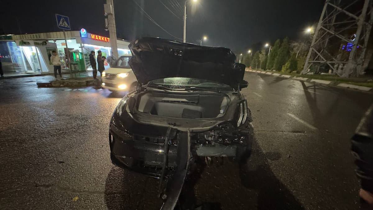 Chilonzorda Zeekr va Onix to‘qnashishi oqibatida bir kishi jarohat oldi
