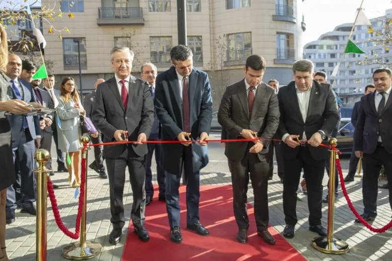 Boku shahrida O‘zbekiston savdo uyi ochildi