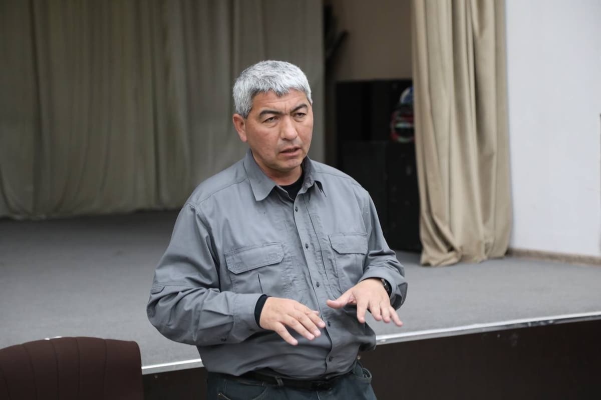 Иккита машина, учта уй ва нақд пуллар – собиқ вазирнинг бир нечта мулки давлатга етказган зарарини қоплаш учун хатланган