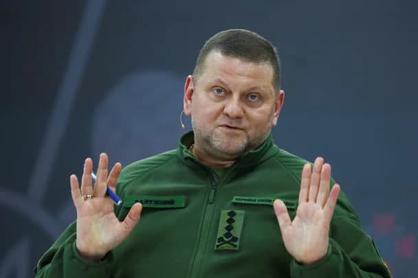 Zalujniy UQK Maryinkadan chekinganini ma’lum qildi