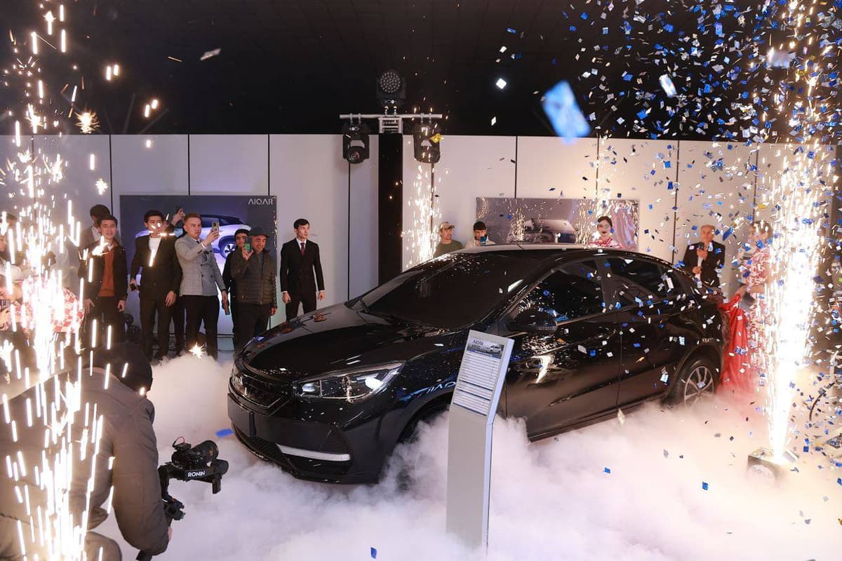 AIQAR elektromobillari O‘zbekistonda: ilk rasmiy avtosalon va yangi modellar taqdimoti bo‘lib o‘tdi 