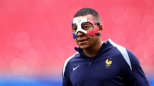 Niqobdagi Mbappe va jar yoqasidagi Ukraina: Yevroda 21 iyun kungi o‘yinlar
