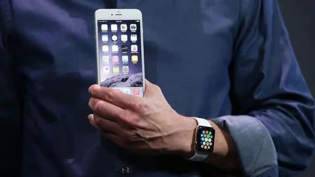 Apple суҳбатларни махфий тинглаш бўйича даъвогарларга пул таклиф қилмоқчи