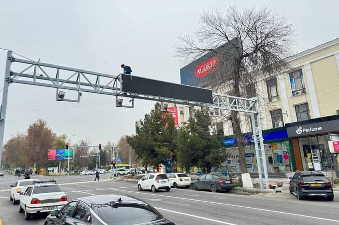 Тошкент кўчаларига ҳайдовчилар учун маълумотлар ёзилган экранлар ўрнатилади
