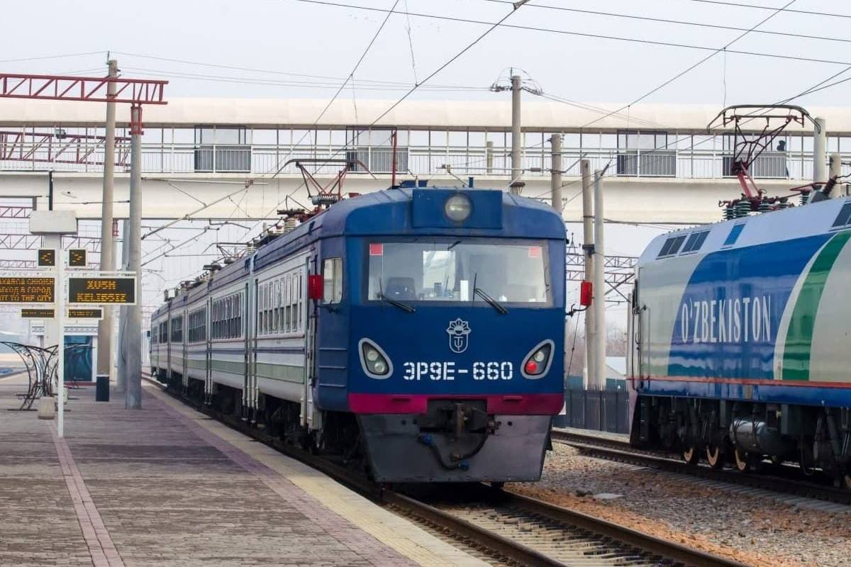 Elektropoyezdlarda karta orqali to‘lov qilish imkoniyati paydo bo‘lmoqda