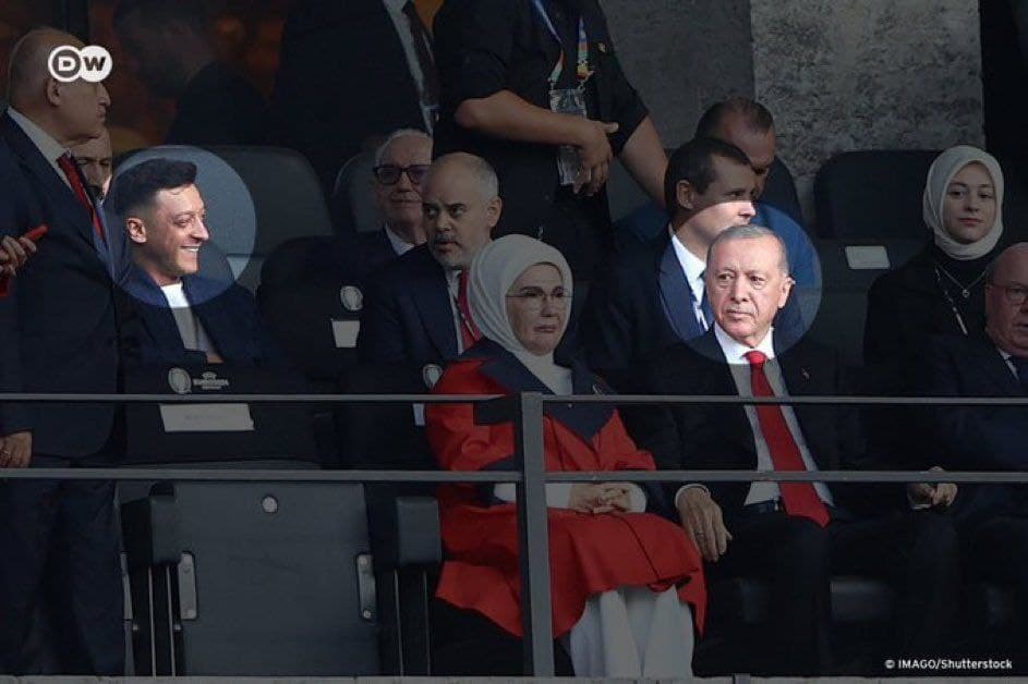 Erdo‘g‘an Berlinda. U futbol o‘yini uchun Shushaga tashrifni bekor qilgan