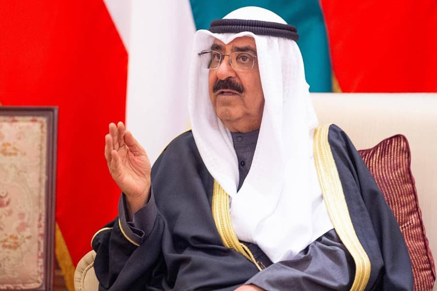 Kuvayt amiri parlamentni tarqatib, konstitutsiyaning ayrim moddalarini harakatdan to‘xtatdi