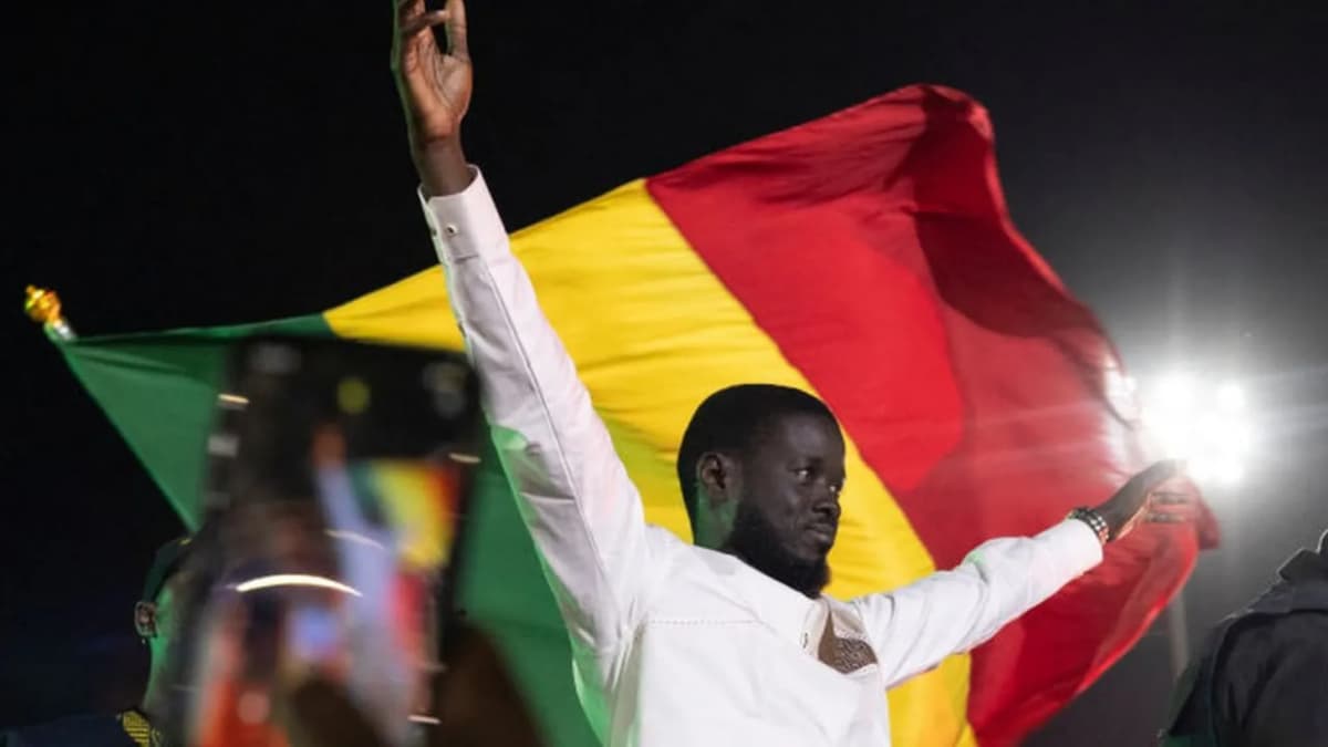 Senegaldagi saylovlar: Bassiru Diomayye Fay Afrikaning eng yosh prezidenti bo‘ladi