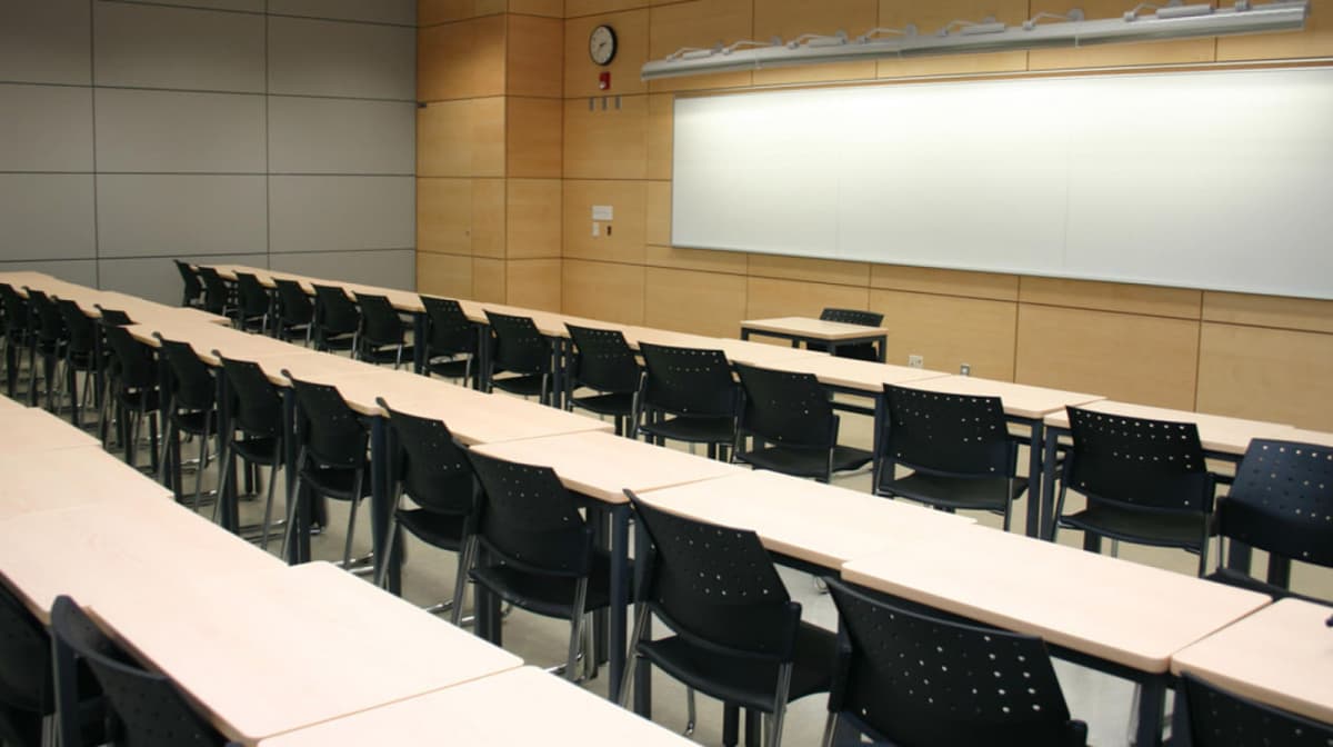 Uzbekistan introduces fines for unauthorized public education activities, trainings and seminars