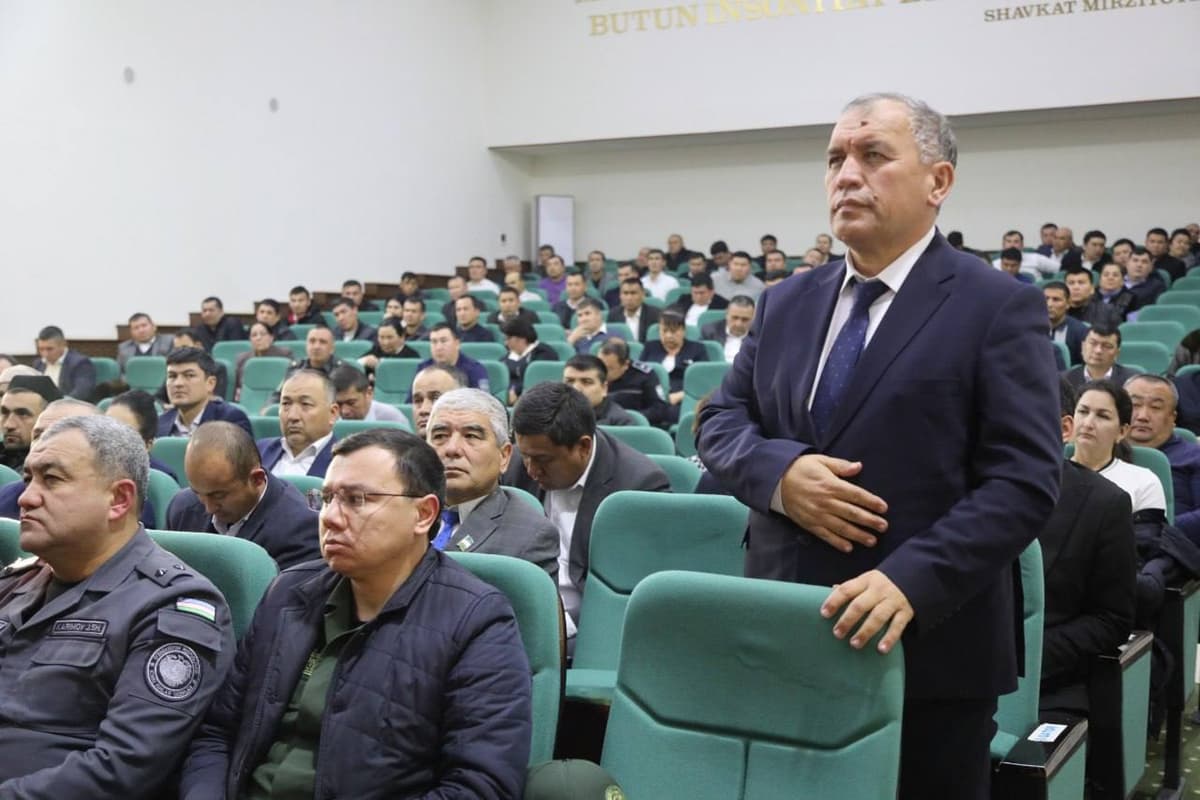 Мирзачўл туманига янги ҳоким тайинланди