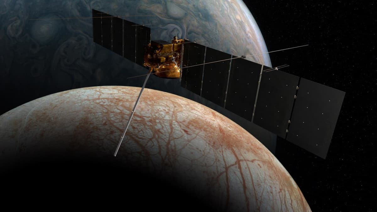 NASA Юпитер табиий йўлдошига учириладиган миссиясини тайёрламоқда