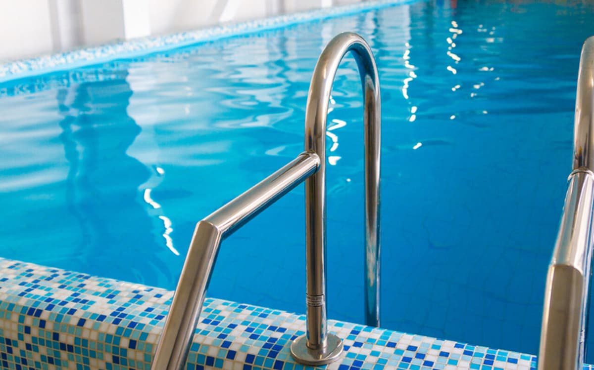 Lawyer of district administration dies in a swimming pool in Tashkent