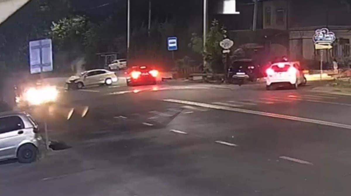 Road accident involving Tracker and Cobalt occurred in Tashkent