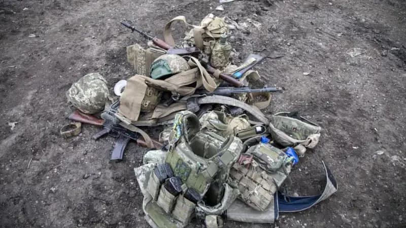 «Bizga chekinishni aytishdi, ammo ruslar ortimizda edi». Avdiyivka tashlab chiqilishi tafsilotlari
