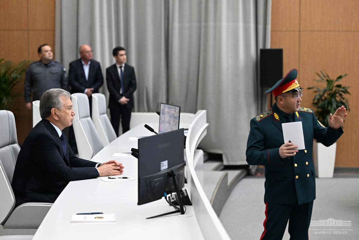 Президент ИИББ Ягона тезкор бошқарув маркази фаолияти билан танишди 