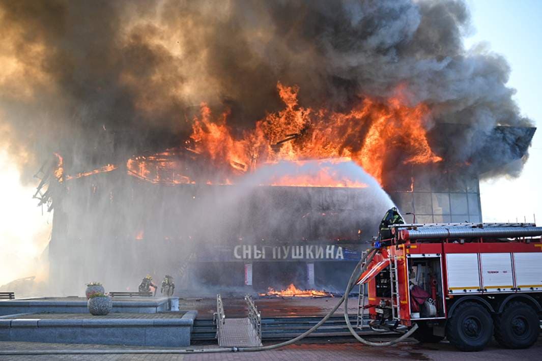 Xabarovsk teatridagi yong‘indan keyin migrantlar qo‘lga olindi