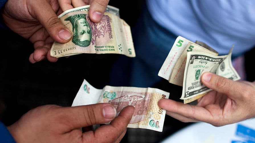 Argentina o‘z valutasini ikki barobar devalvatsiya qildi 