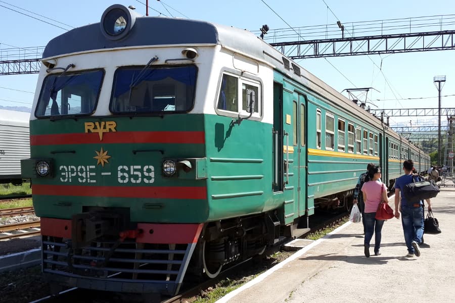 Train services en route Tashkent-Khodjakent partially restored