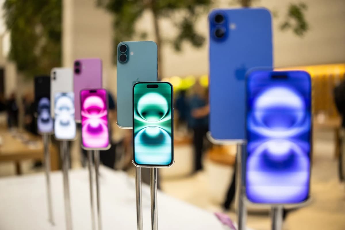 Apple Siri ovozli yordamchisini ChatGPTning raqobatchisiga aylantirmoqchi