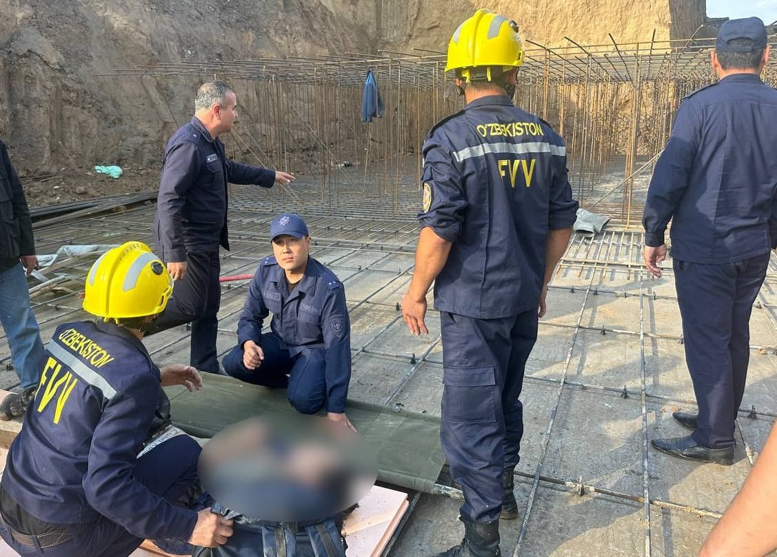 Worker remains trapped underground at construction site in Tashkent