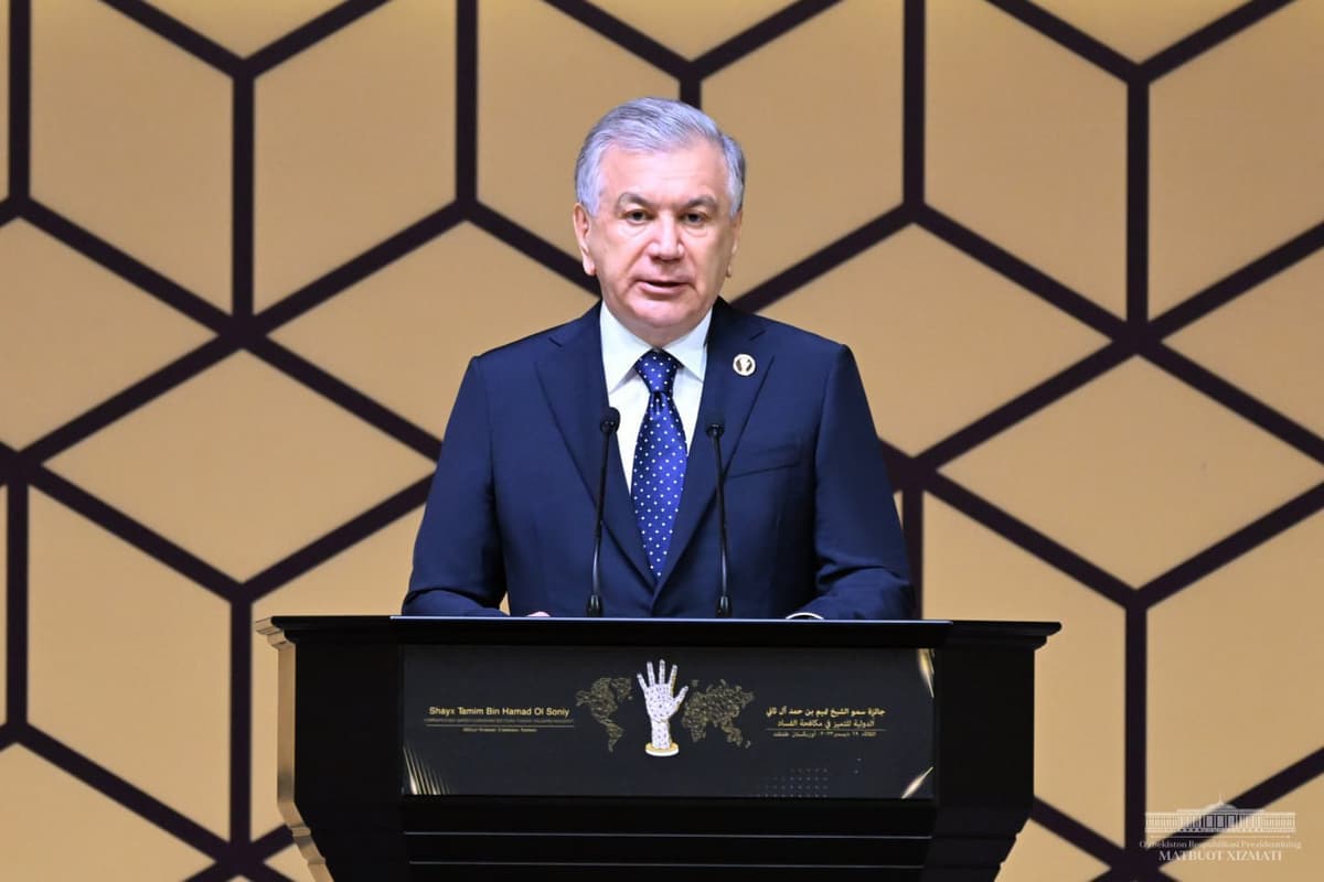 «Korrupsiya illati hatto eng qudratli davlatlarni ham jar yoqasiga olib kelgan» - Shavkat Mirziyoyev