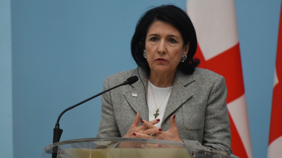 Gurjiston prezidenti parlament saylovlaridagi qonunbuzarliklar sabab Konstitutsiyaviy sudga da’vo kiritadi
