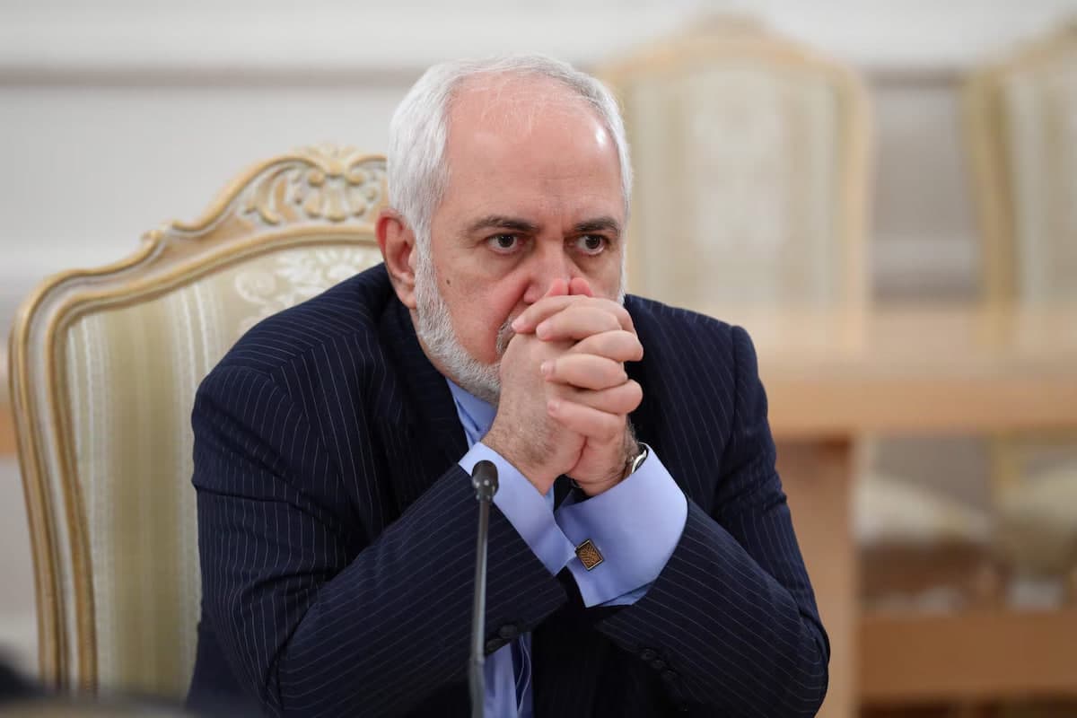 Эрон вице-президенти ўн кунлик ишидан кейин истеъфога чиқди