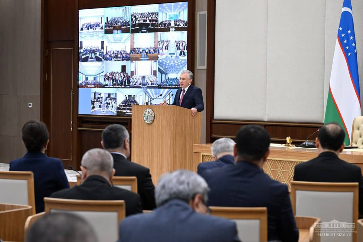 Мирзиёев поддержал увольнение 10 хокимов