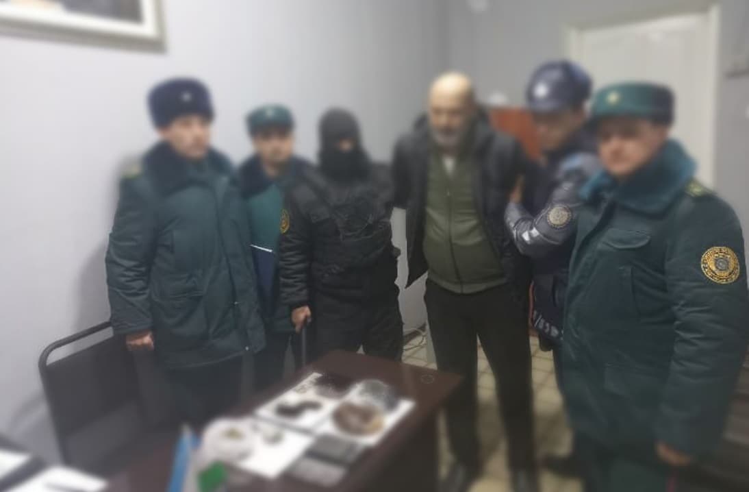 Фарғонада хонадонида 1 кило опий сақлаб келган шахс қўлга олинди