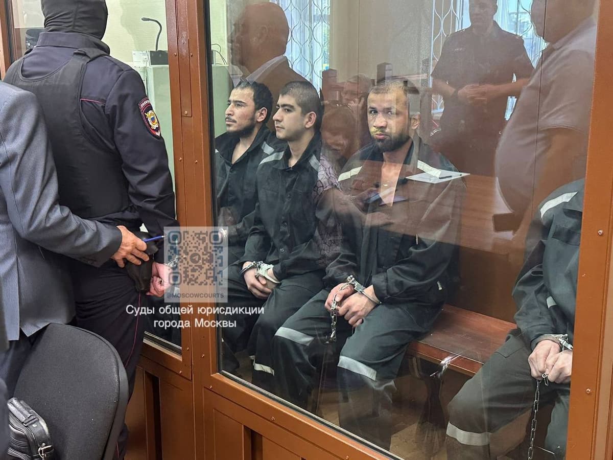«Krokus Siti Xoll»dagi teraktda ayblangan tojikistonliklarning hibsda qolish muddati uzaytirildi