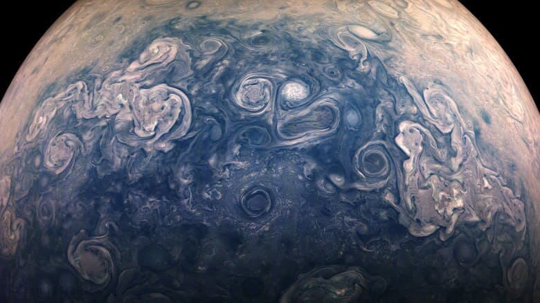 NASA Юпитернинг энг тиниқ суратларини эълон қилди