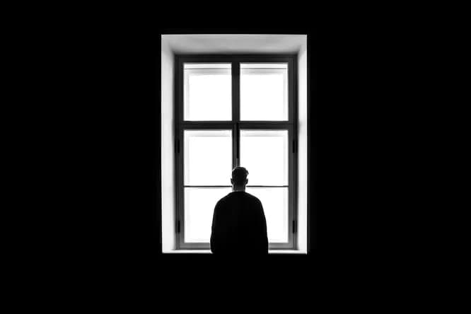 ​​​​​​​Hikikomori – Yaponiya va Janubiy Koreyada minglab odamlar uzlatda yashashni tanlamoqda