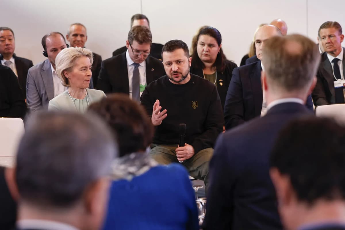 NYT: Davosda Ukrainadagi urushni diplomatiya bilan tugatishga chaqiriqlar yangradi