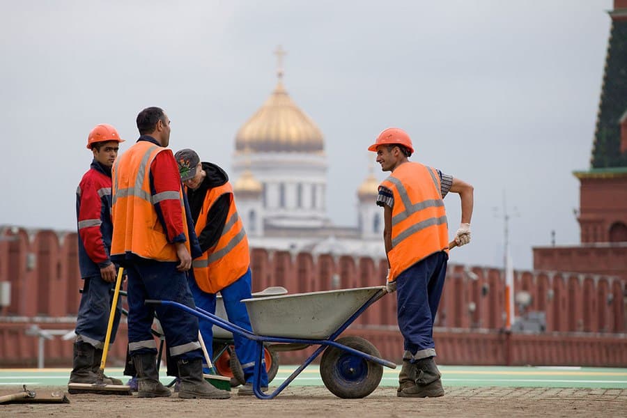 Migrant workers boost Uzbekistan’s economy with $12.6 billion in transfers
