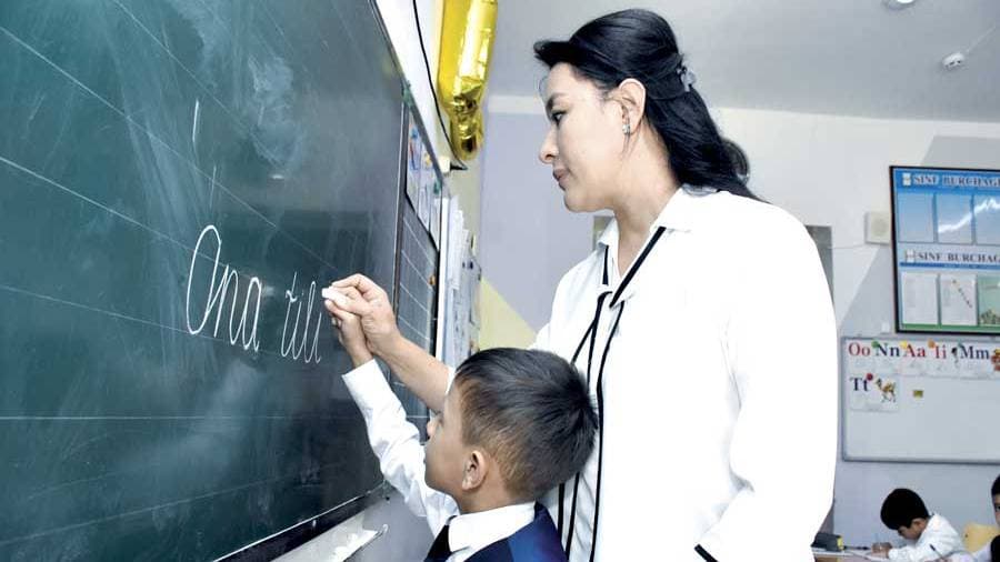 Pedagoglikka birinchi marta ishga qabul qilinayotganlarni kasbiy sertifikatlash tizimi joriy etiladi